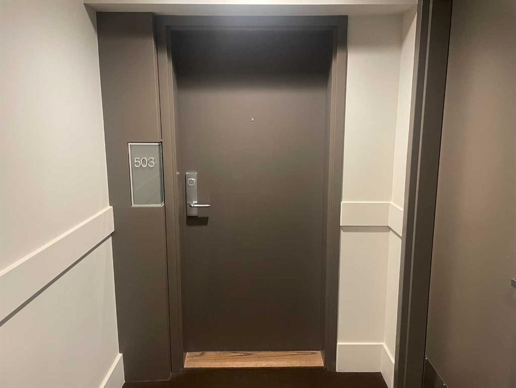 503-433 11 Avenue Se, Calgary, AB - Indoor Photo Showing Other Room