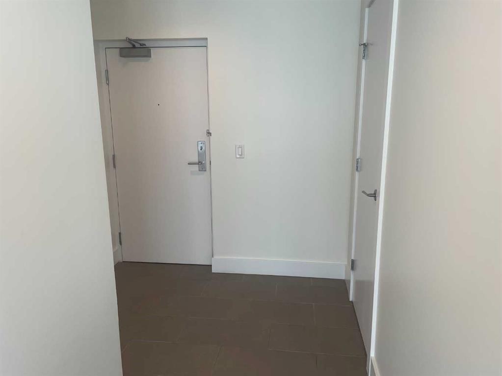 503-433 11 Avenue Se, Calgary, AB - Indoor Photo Showing Other Room