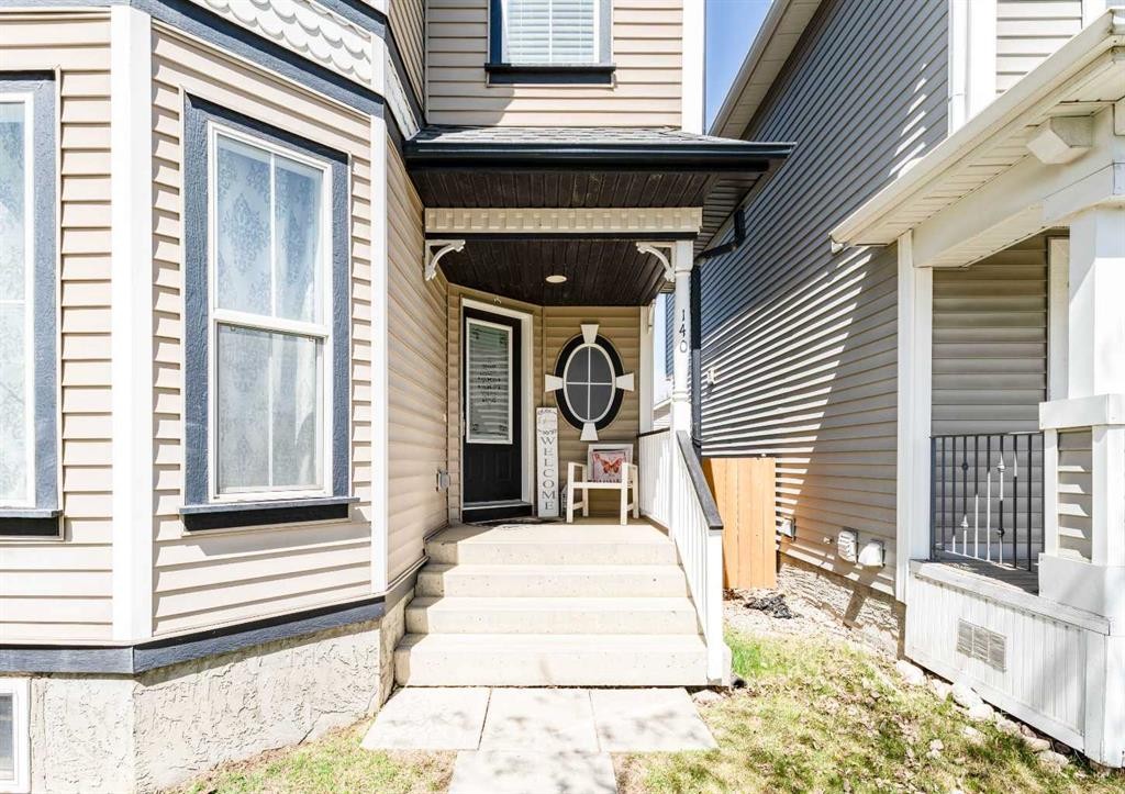 140 Prestwick Avenue Se, Calgary, AB - Outdoor With Facade