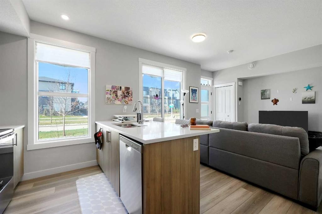 20944 Seton Way Se, Calgary, AB - Indoor