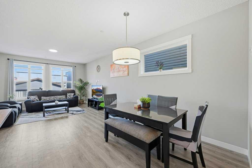 75 Howse Crescent Ne, Calgary, AB - Indoor