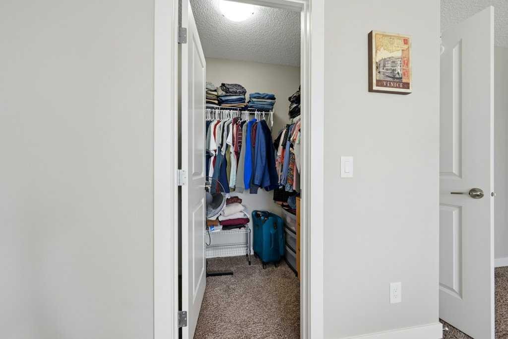 75 Howse Crescent Ne, Calgary, AB - Indoor