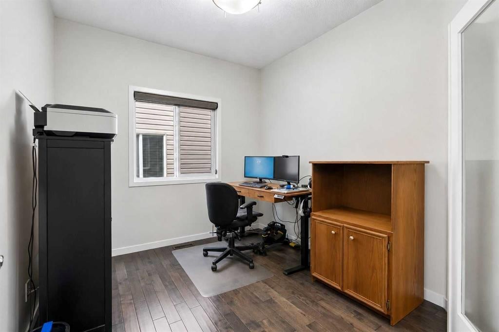 2134 Brightoncrest Common Se, Calgary, AB - Indoor Photo Showing Office