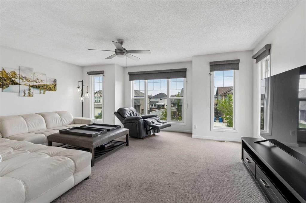 2134 Brightoncrest Common Se, Calgary, AB - Indoor Photo Showing Living Room