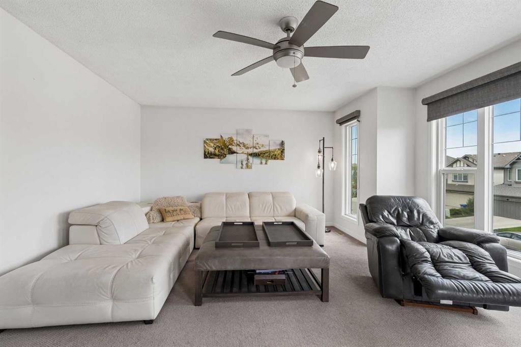 2134 Brightoncrest Common Se, Calgary, AB - Indoor Photo Showing Living Room