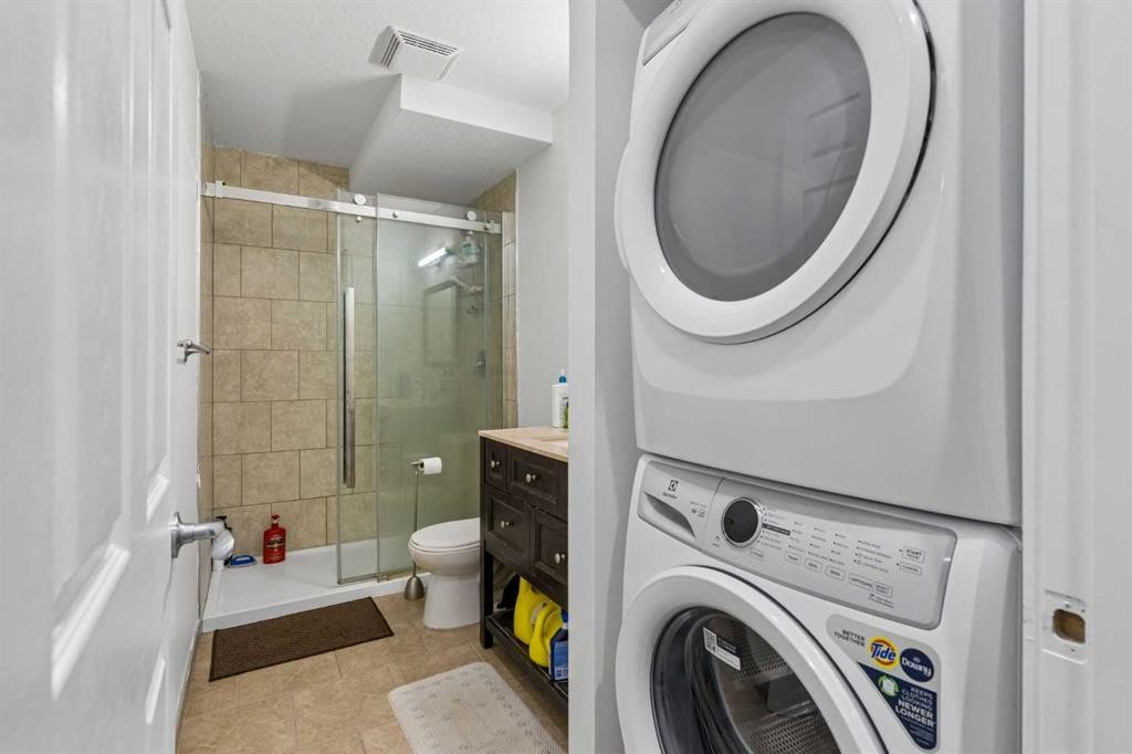 2134 Brightoncrest Common Se, Calgary, AB - Indoor Photo Showing Laundry Room