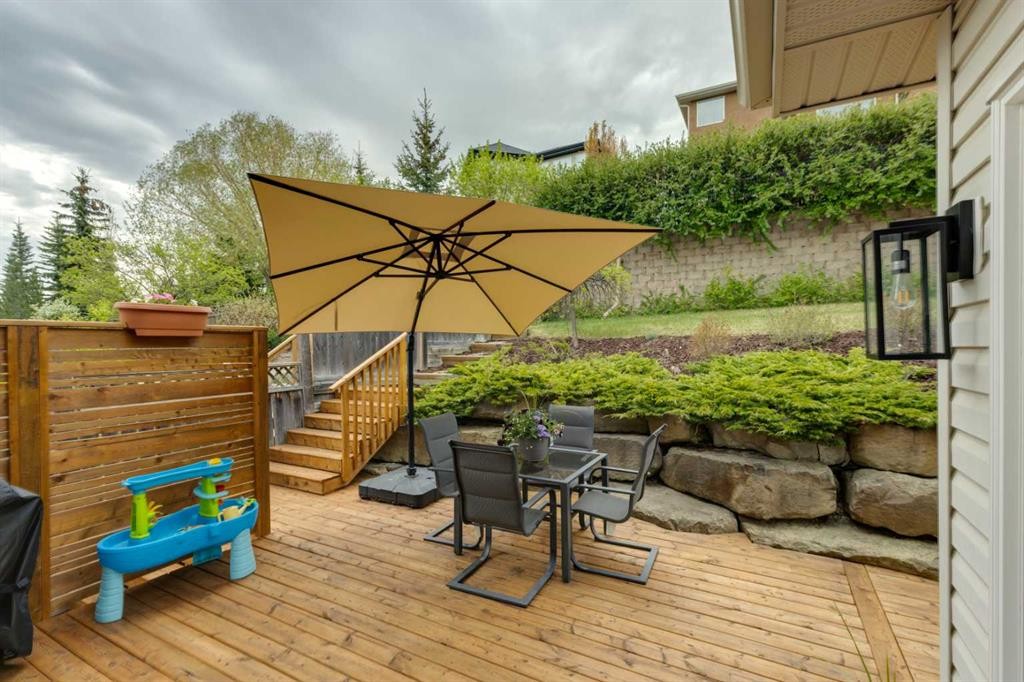 15 Valley Stream Manor Nw, Calgary, AB - Outdoor With Deck Patio Veranda With Exterior
