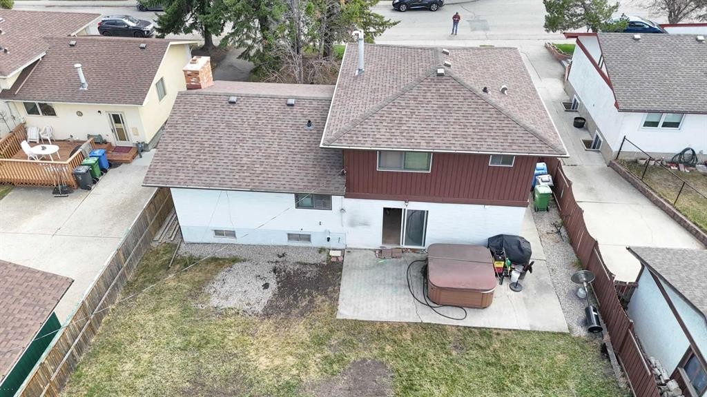 2716 Cedar Ridge Drive Sw, Calgary, AB - Outdoor With Exterior