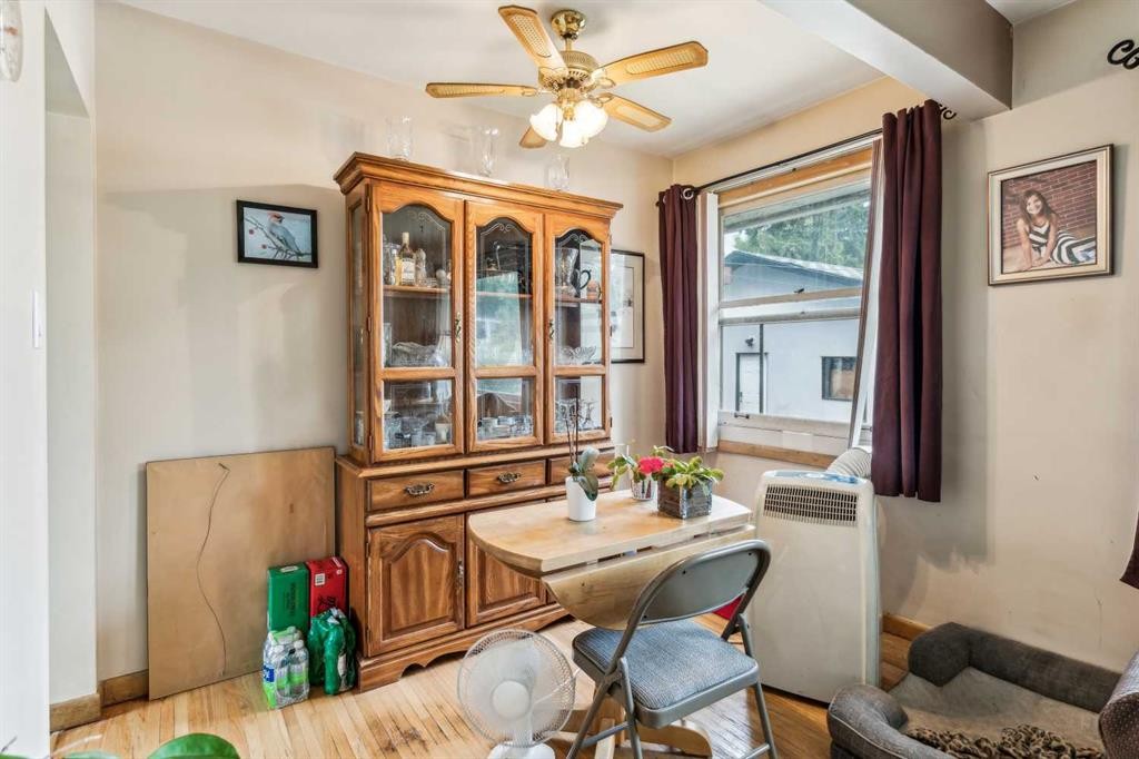 2029 Mountview Crescent Ne, Calgary, AB - Indoor
