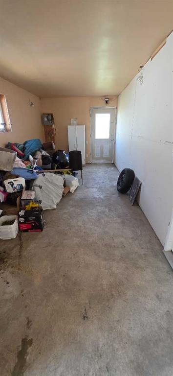 309 52 Avenue West, Claresholm, AB - Indoor