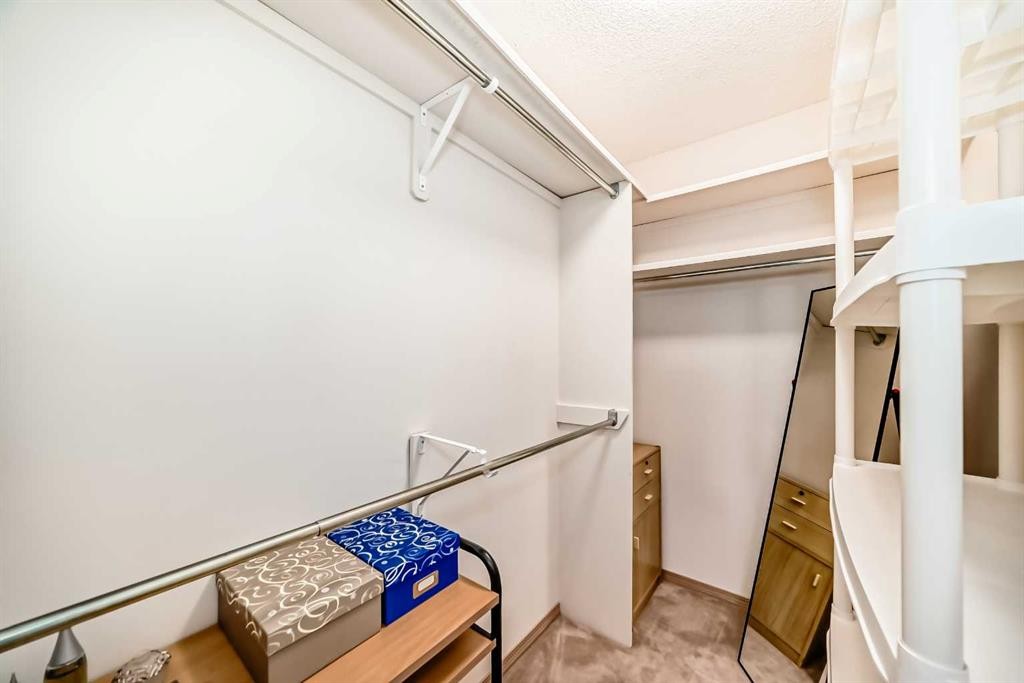 83 Hawkmount Green Nw, Calgary, AB - Indoor
