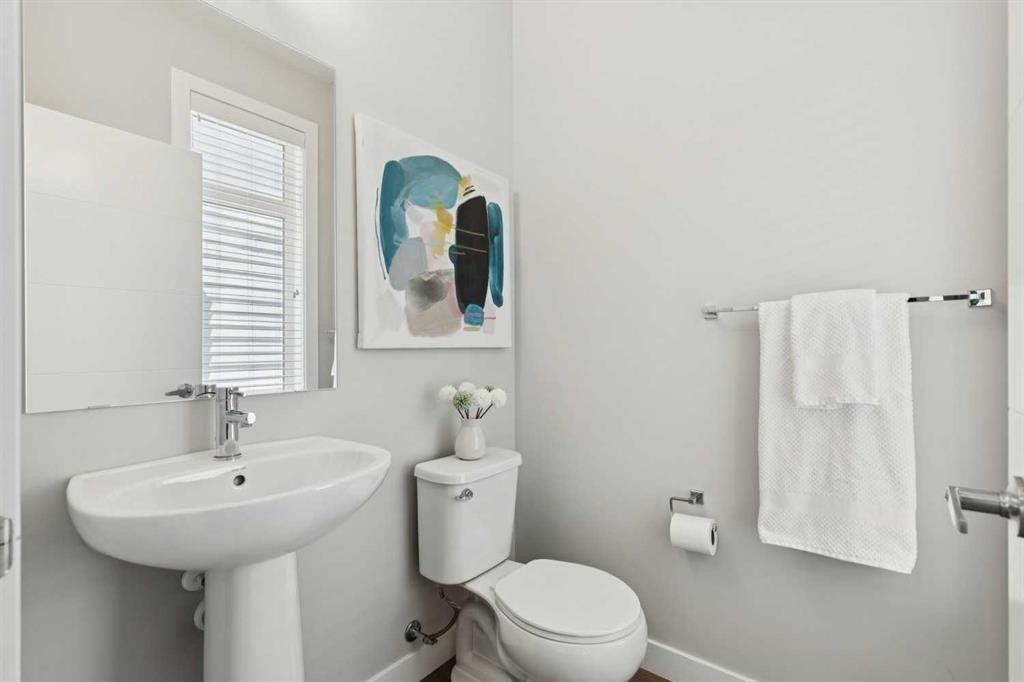 71 Sage Meadows Circle Nw, Calgary, AB - Indoor Photo Showing Bathroom