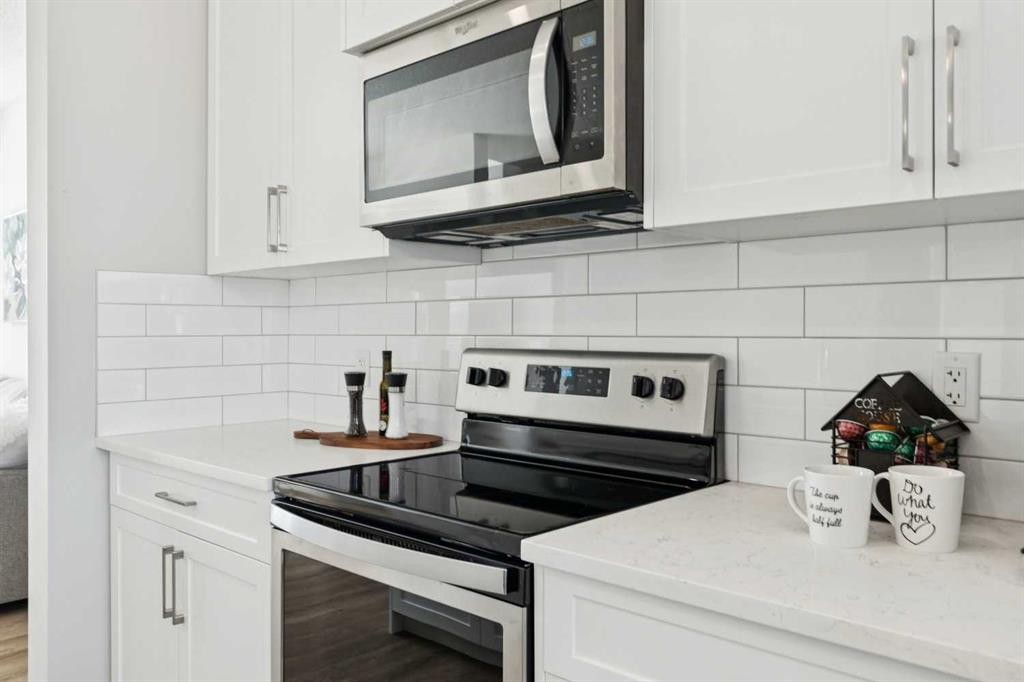 71 Sage Meadows Circle Nw, Calgary, AB - Indoor Photo Showing Kitchen With Upgraded Kitchen