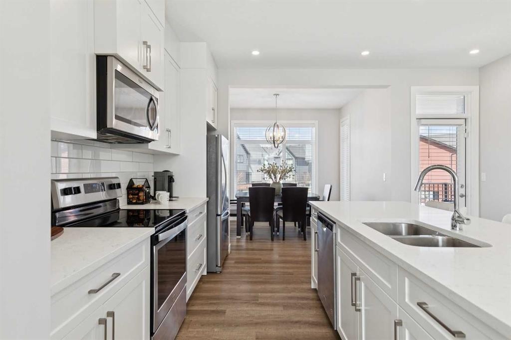 71 Sage Meadows Circle Nw, Calgary, AB - Indoor Photo Showing Kitchen With Double Sink With Upgraded Kitchen