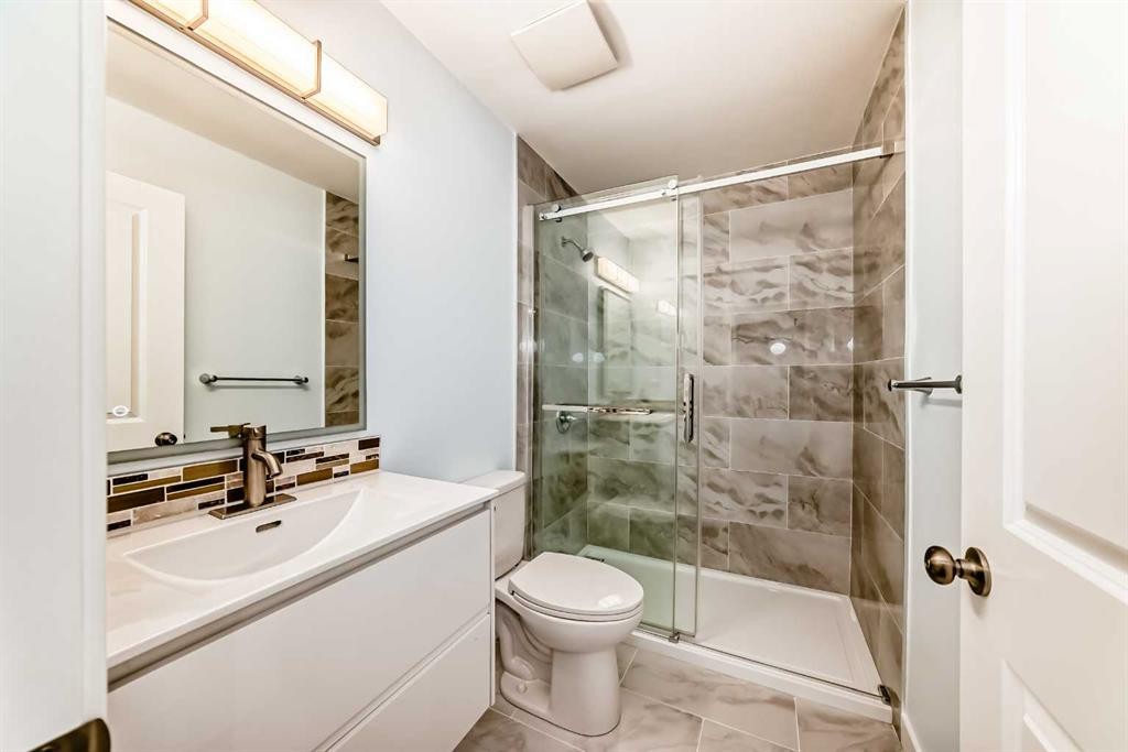 11323 Coventry Boulevard Ne, Calgary, AB - Indoor Photo Showing Bathroom
