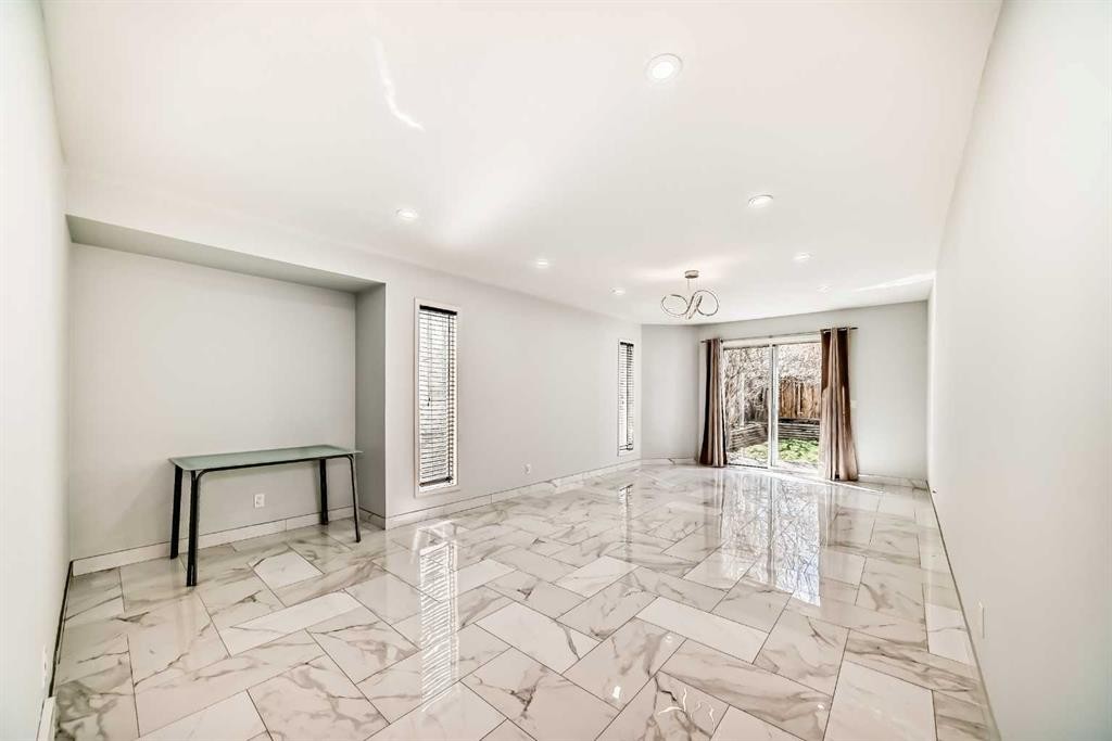 11323 Coventry Boulevard Ne, Calgary, AB - Indoor