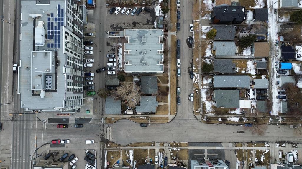 202 15 Avenue Ne, Calgary, AB