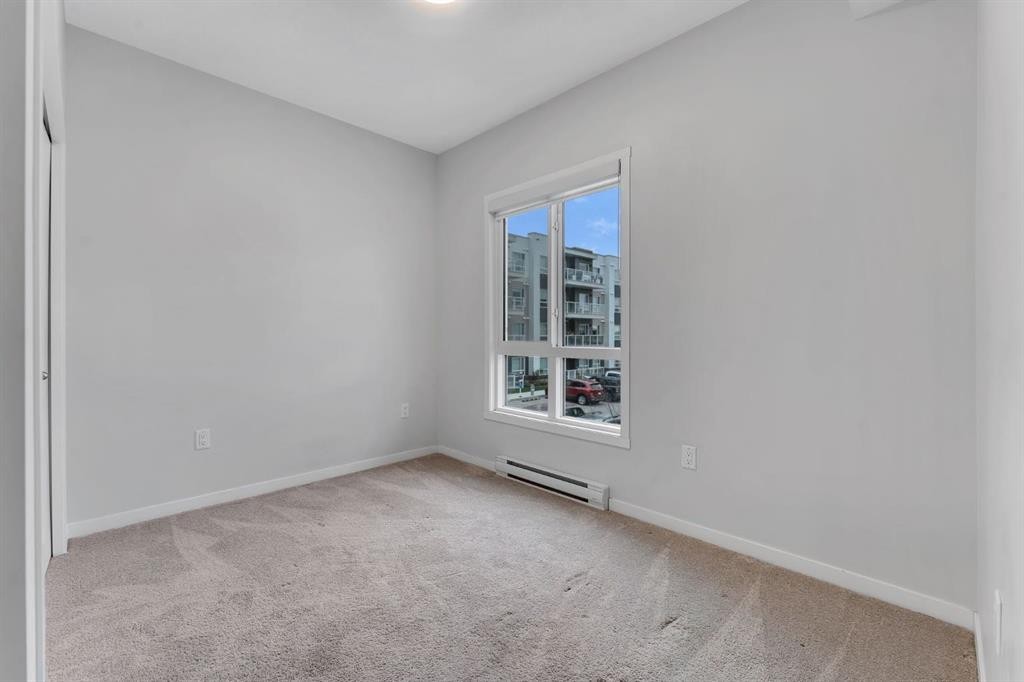 3201-220 Seton Grove Se, Calgary, AB - Indoor Photo Showing Other Room