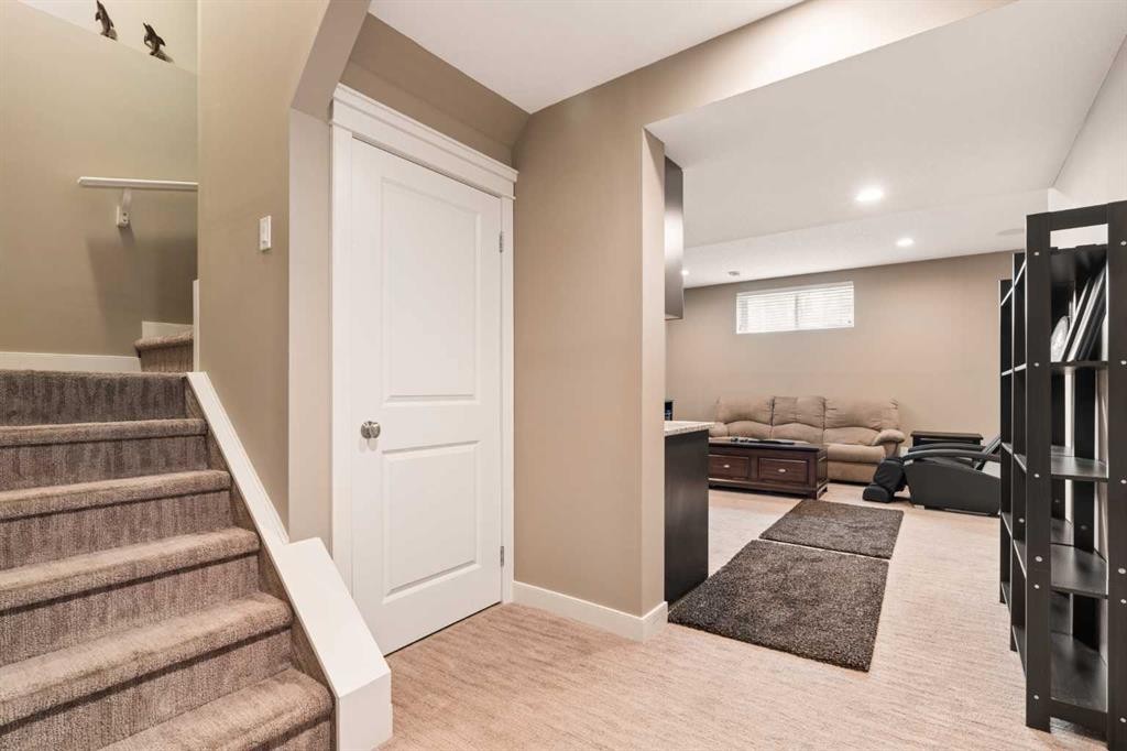 417 Silverado Boulevard Sw, Calgary, AB - Indoor
