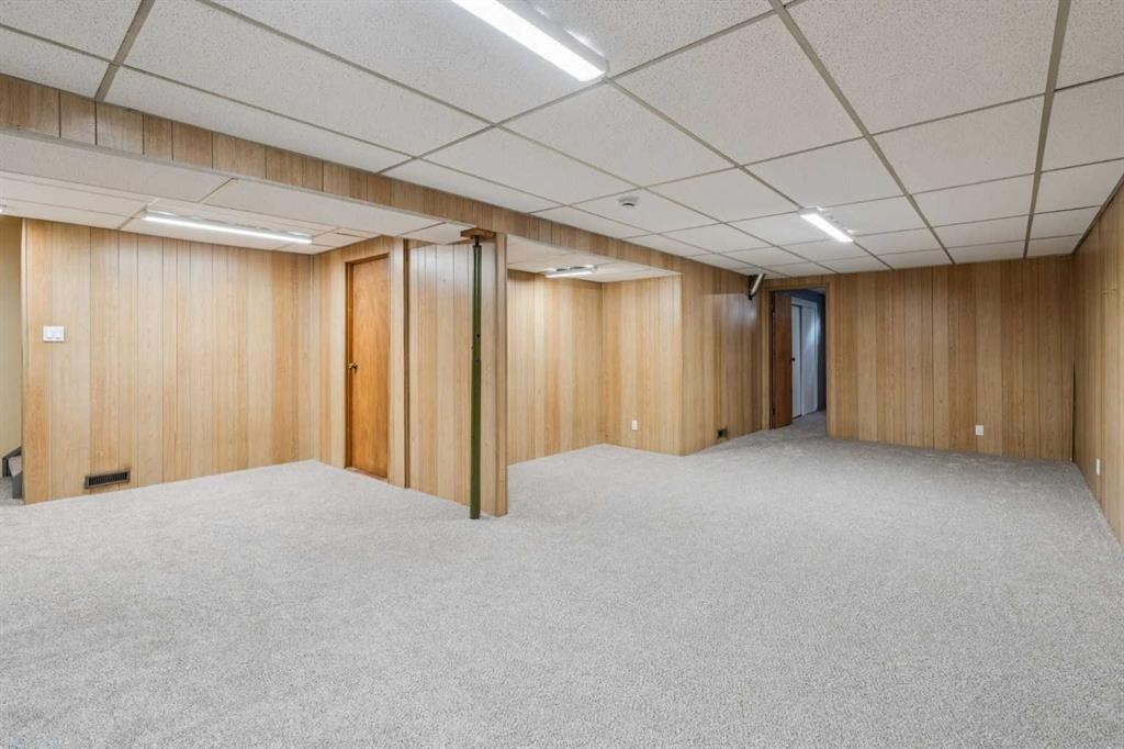 1260 Lake Sylvan Drive Se, Calgary, AB - Indoor Photo Showing Basement