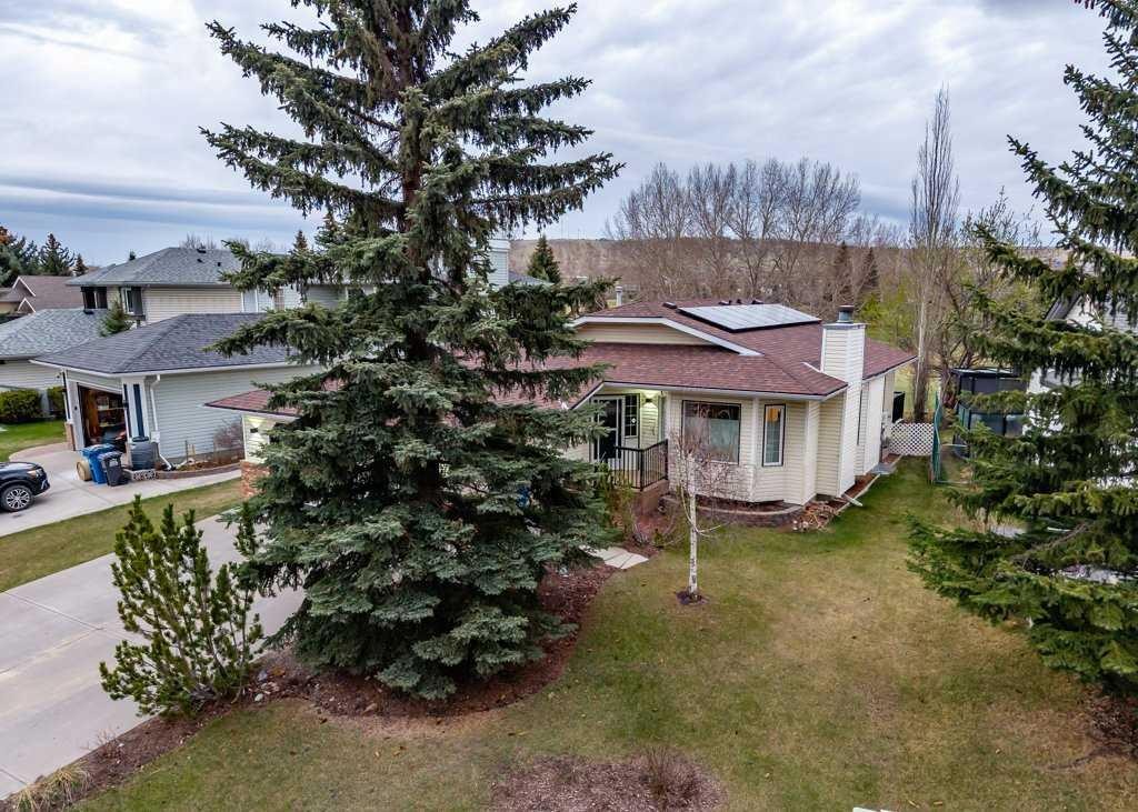 79 Riverview Circle, Cochrane, AB - Outdoor