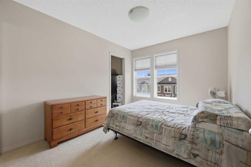 18 Auburn Bay Common Se, Calgary, AB - Indoor Photo Showing Bedroom