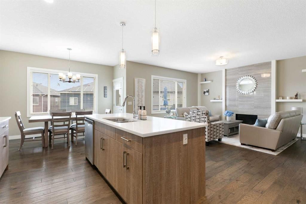 71 Sherview Grove Nw, Calgary, AB - Indoor