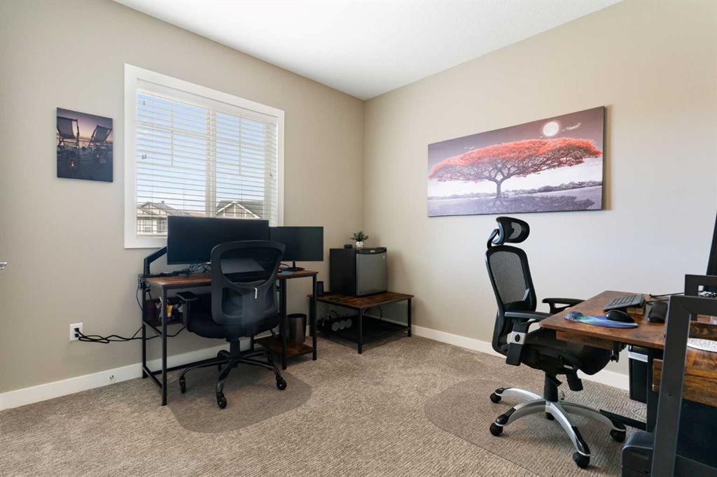 71 Sherview Grove Nw, Calgary, AB - Indoor Photo Showing Office