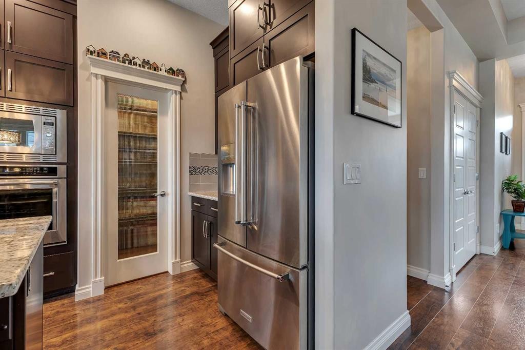 369 Marquis Landing Se, Calgary, AB - Indoor Photo Showing Kitchen With Stainless Steel Kitchen