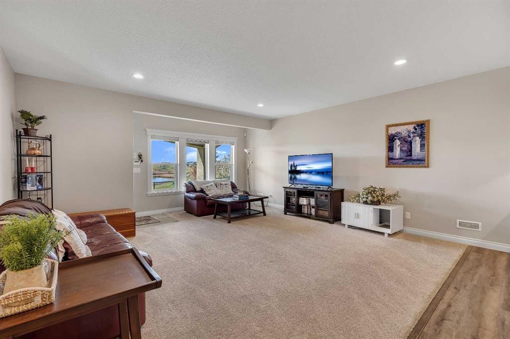 369 Marquis Landing Se, Calgary, AB - Indoor
