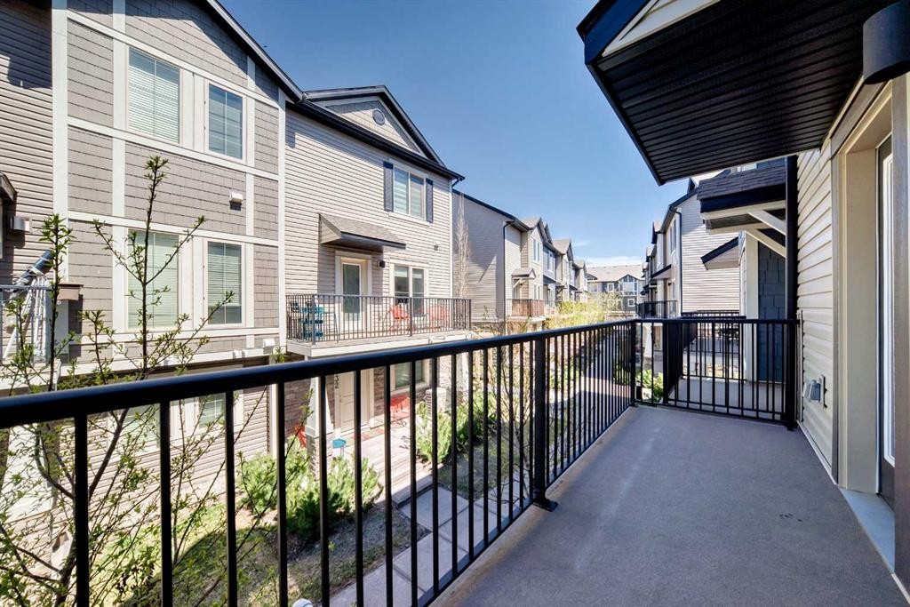 139 Legacy Point Se, Calgary, AB - Outdoor With Balcony With Exterior