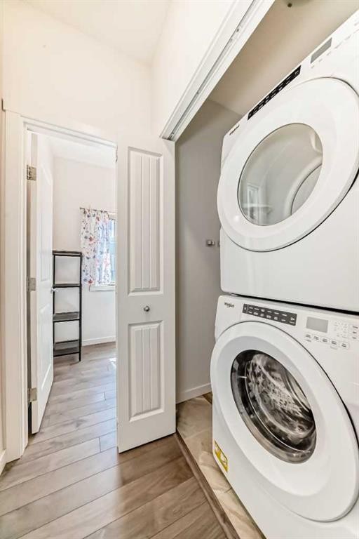 139 Legacy Point Se, Calgary, AB - Indoor Photo Showing Laundry Room