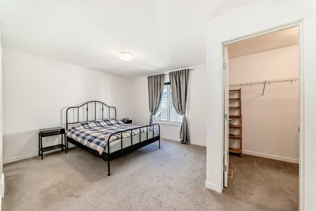 139 Legacy Point Se, Calgary, AB - Indoor Photo Showing Bedroom
