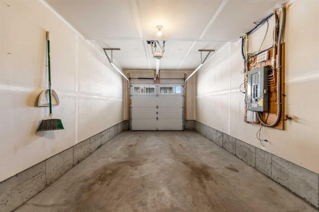 110 Cityscape Lane Ne, Calgary, AB - Indoor Photo Showing Garage