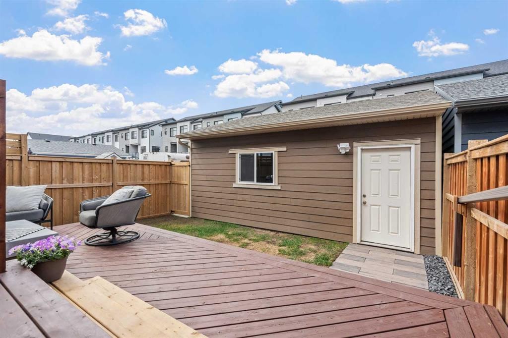 11 Masters Manor Se, Calgary, AB - Outdoor With Deck Patio Veranda With Exterior