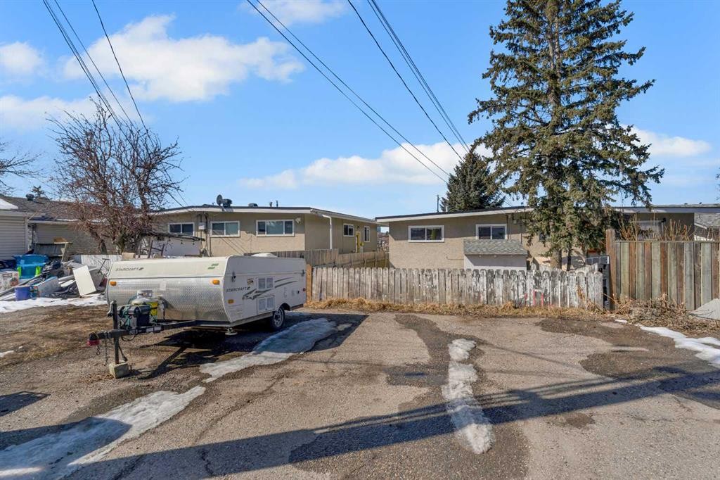 910 16A Street Ne, Calgary, AB - Outdoor