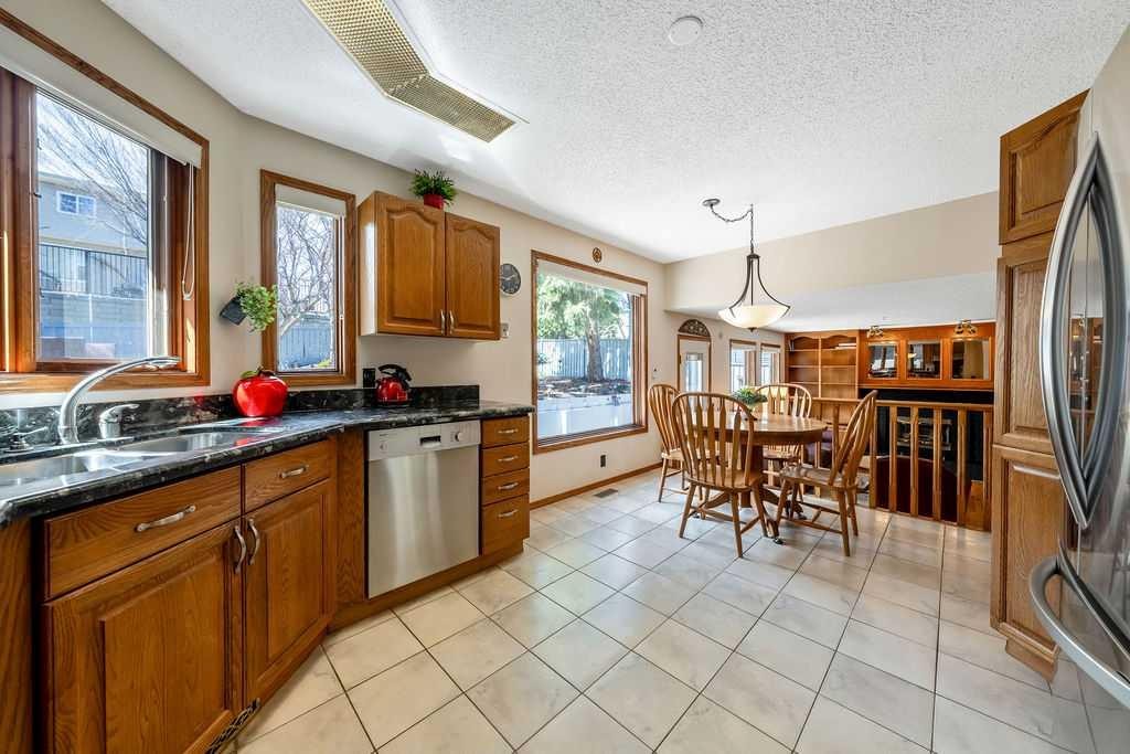 5019 Norris Road Nw, Calgary, AB - Indoor