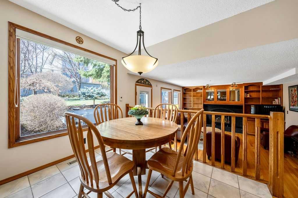 5019 Norris Road Nw, Calgary, AB - Indoor Photo Showing Dining Room