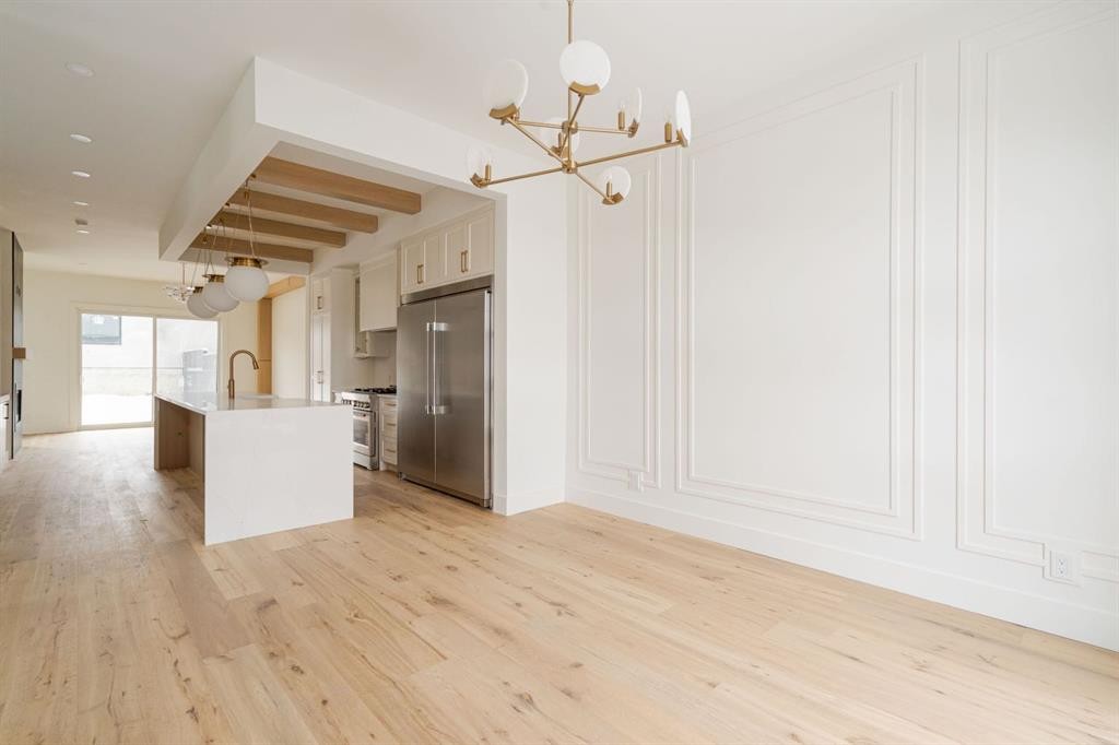 2447 29 Sw, Calgary, AB - Indoor Photo Showing Kitchen