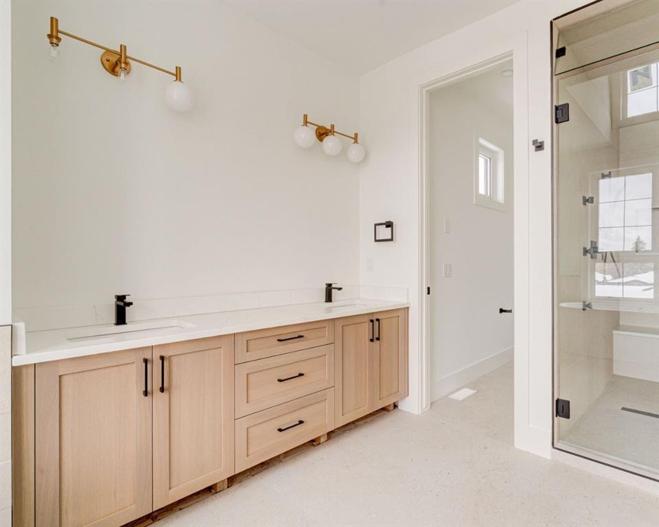 2447 29 Sw, Calgary, AB - Indoor Photo Showing Other Room
