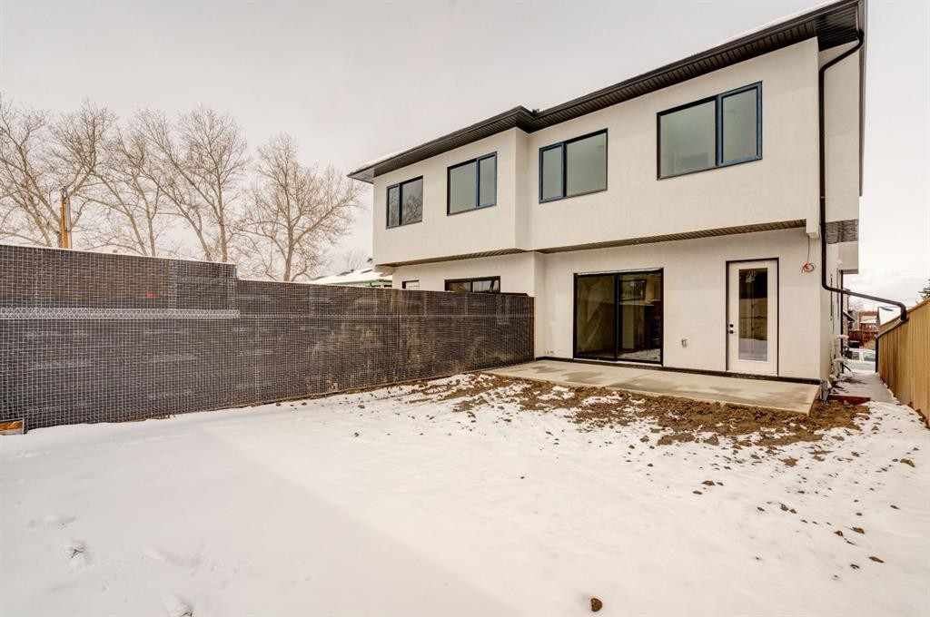 2447 29 Sw, Calgary, AB - Outdoor With Exterior