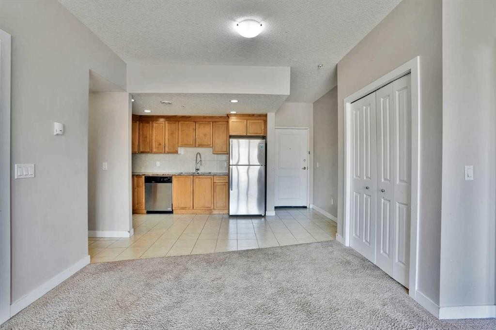 13-330 2Nd Street West, Brooks, AB - Indoor Photo Showing Kitchen