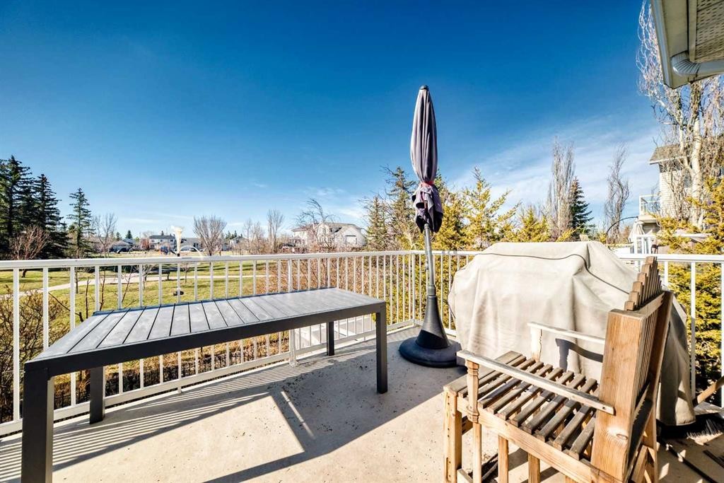 402 Citadel Hills Circle Nw, Calgary, AB - Outdoor