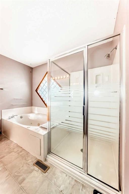 402 Citadel Hills Circle Nw, Calgary, AB - Indoor Photo Showing Other Room