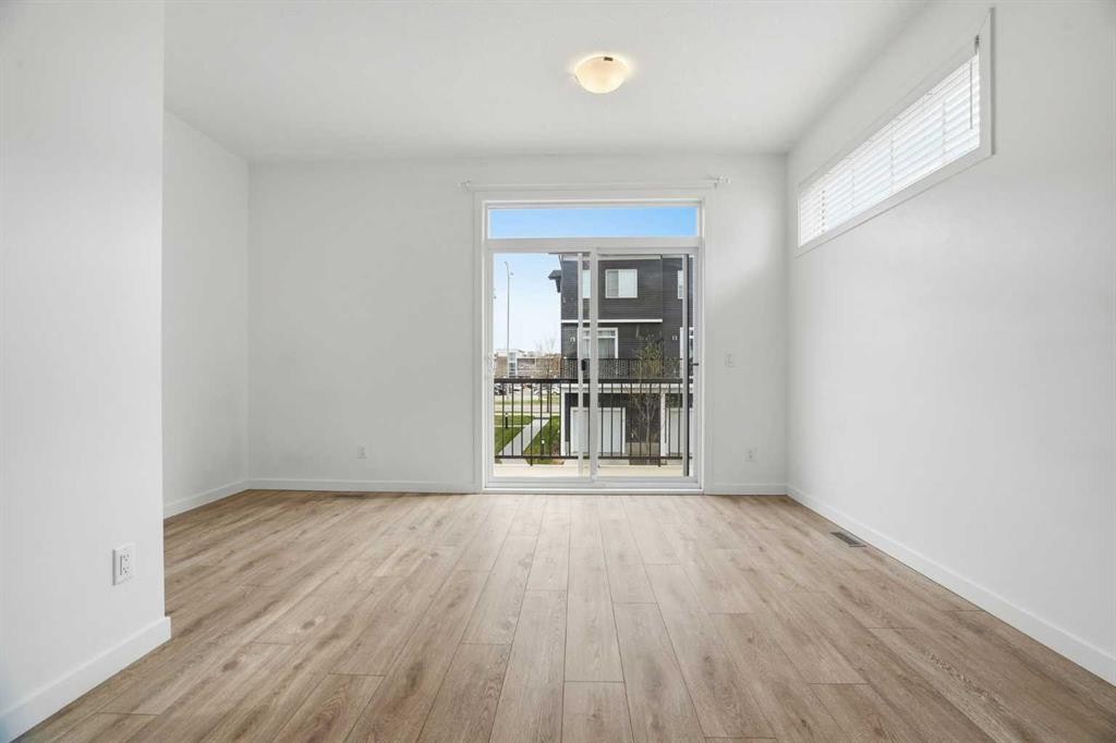 32 Walgrove Common Se, Calgary, AB - Indoor Photo Showing Other Room