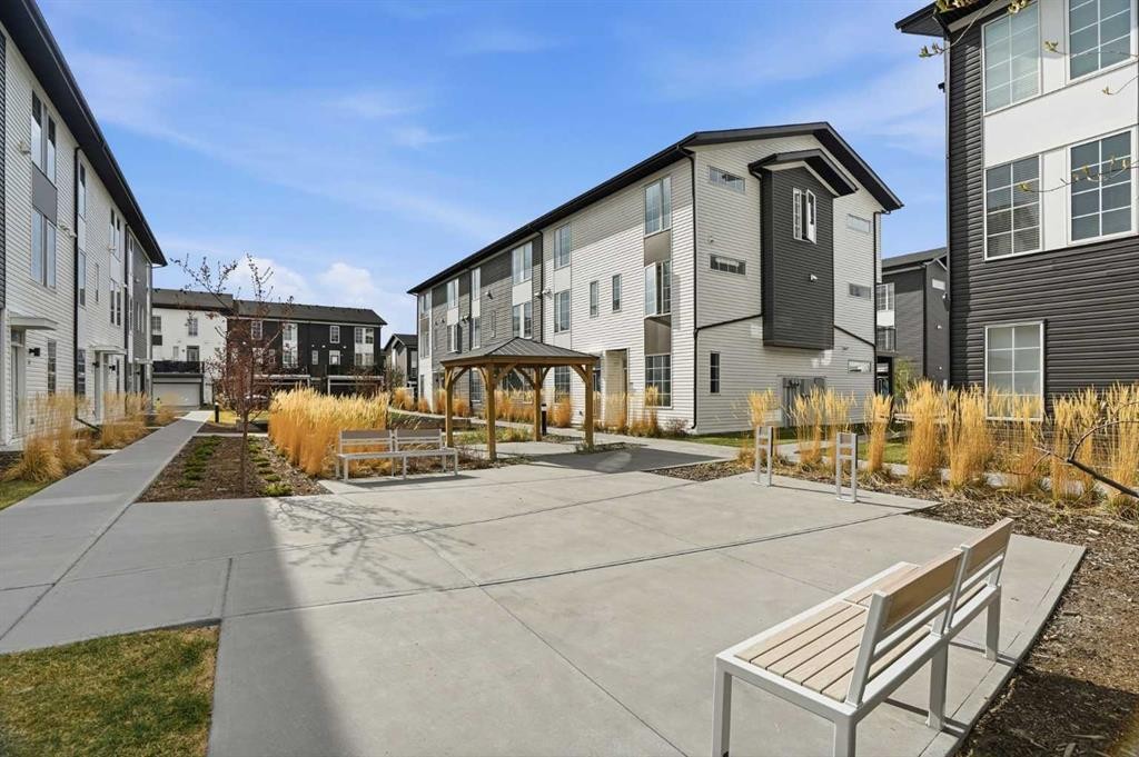 32 Walgrove Common Se, Calgary, AB - Outdoor