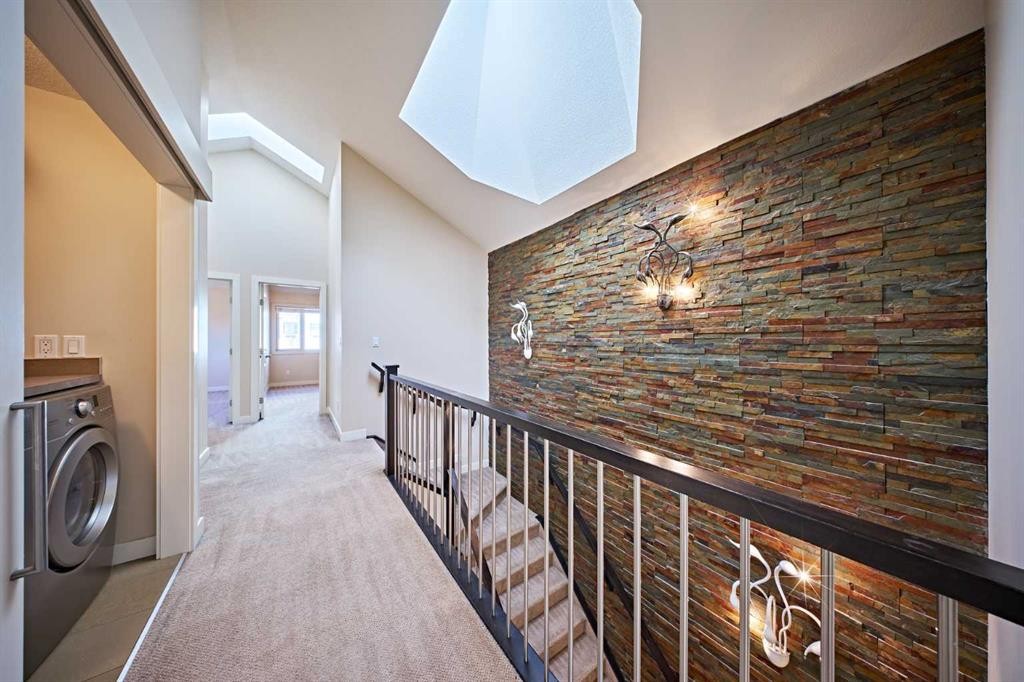 1840 Westmount Road Nw, Calgary, AB - Indoor Photo Showing Laundry Room