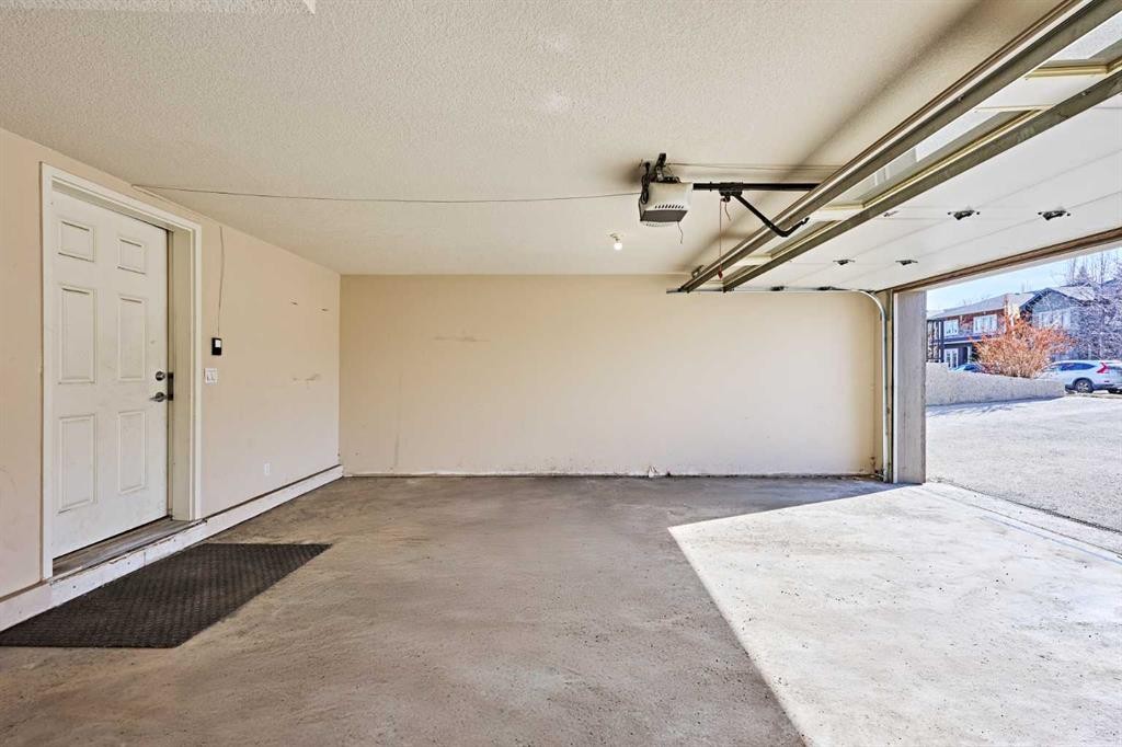 1840 Westmount Road Nw, Calgary, AB - Indoor