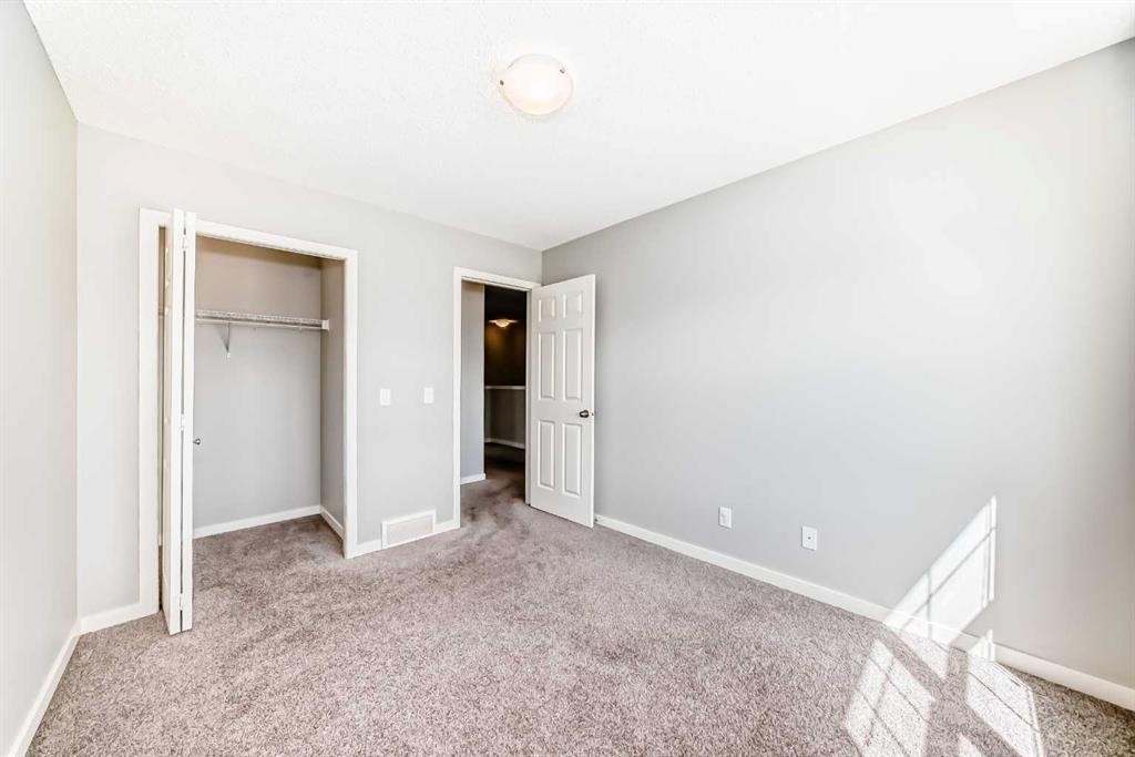 393 Legacy Boulevard Se, Calgary, AB - Indoor Photo Showing Other Room