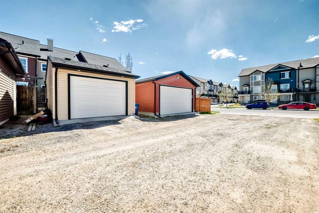 393 Legacy Boulevard Se, Calgary, AB - Outdoor